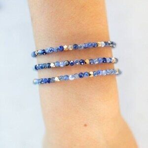 LOVELY BLUE SAPPHIRE Gemstone Beaded Bracelet Dainty Jewelry Sapphire blue